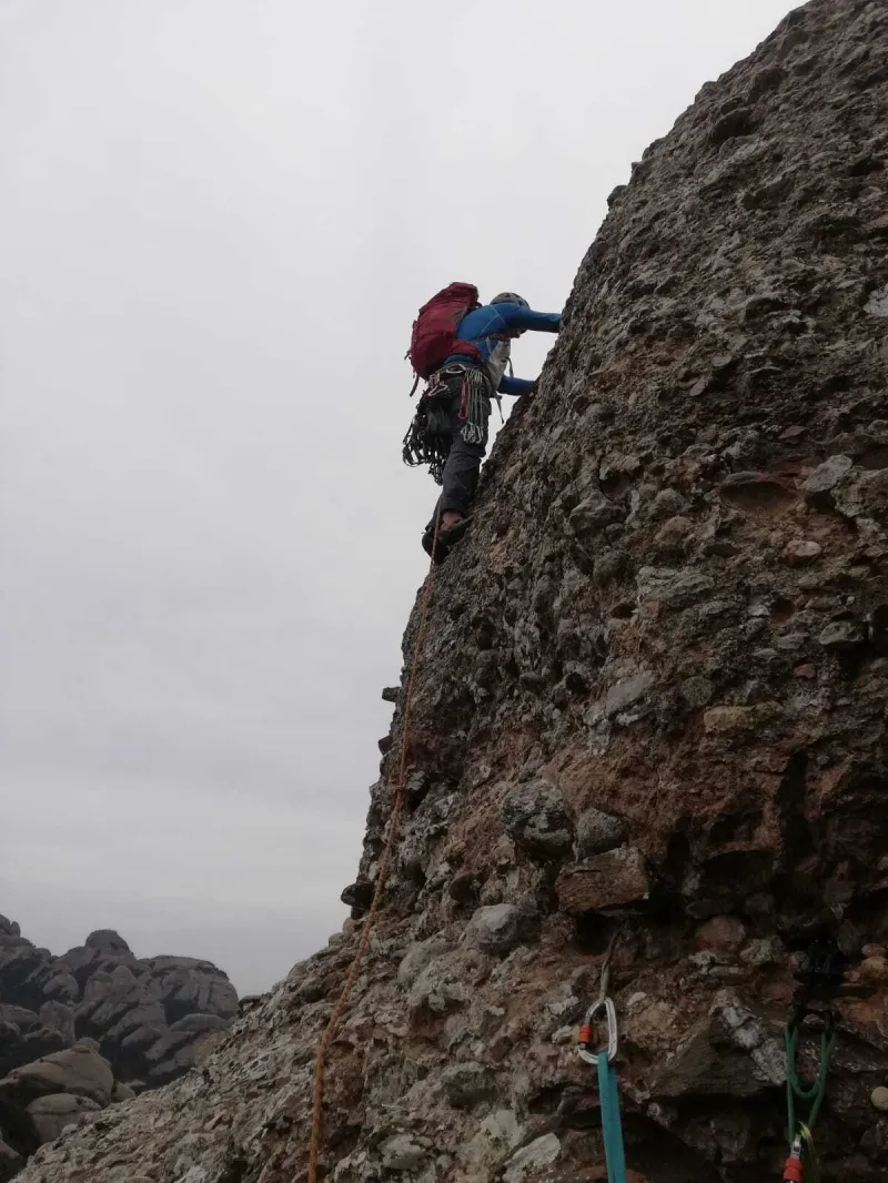 Montserrat Easy Climbing - Hiking group exploring