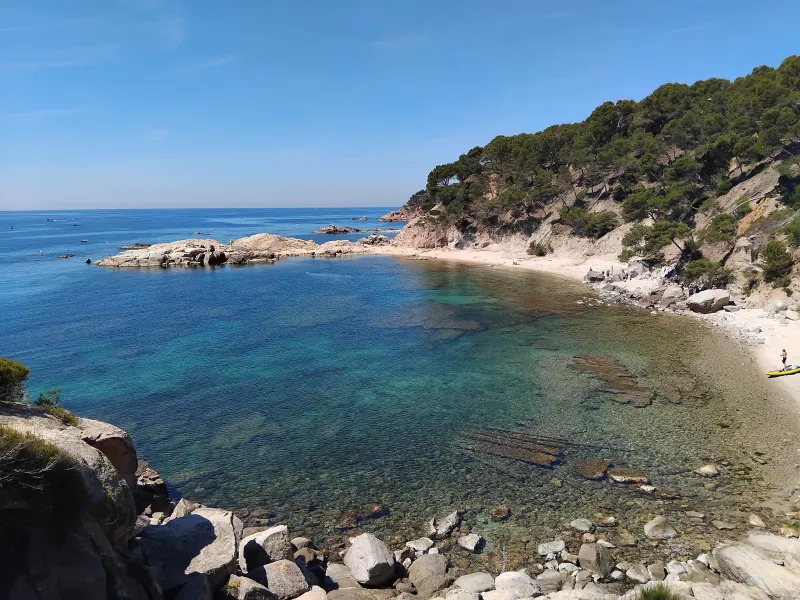 Costa Brava - Hiking group exploring